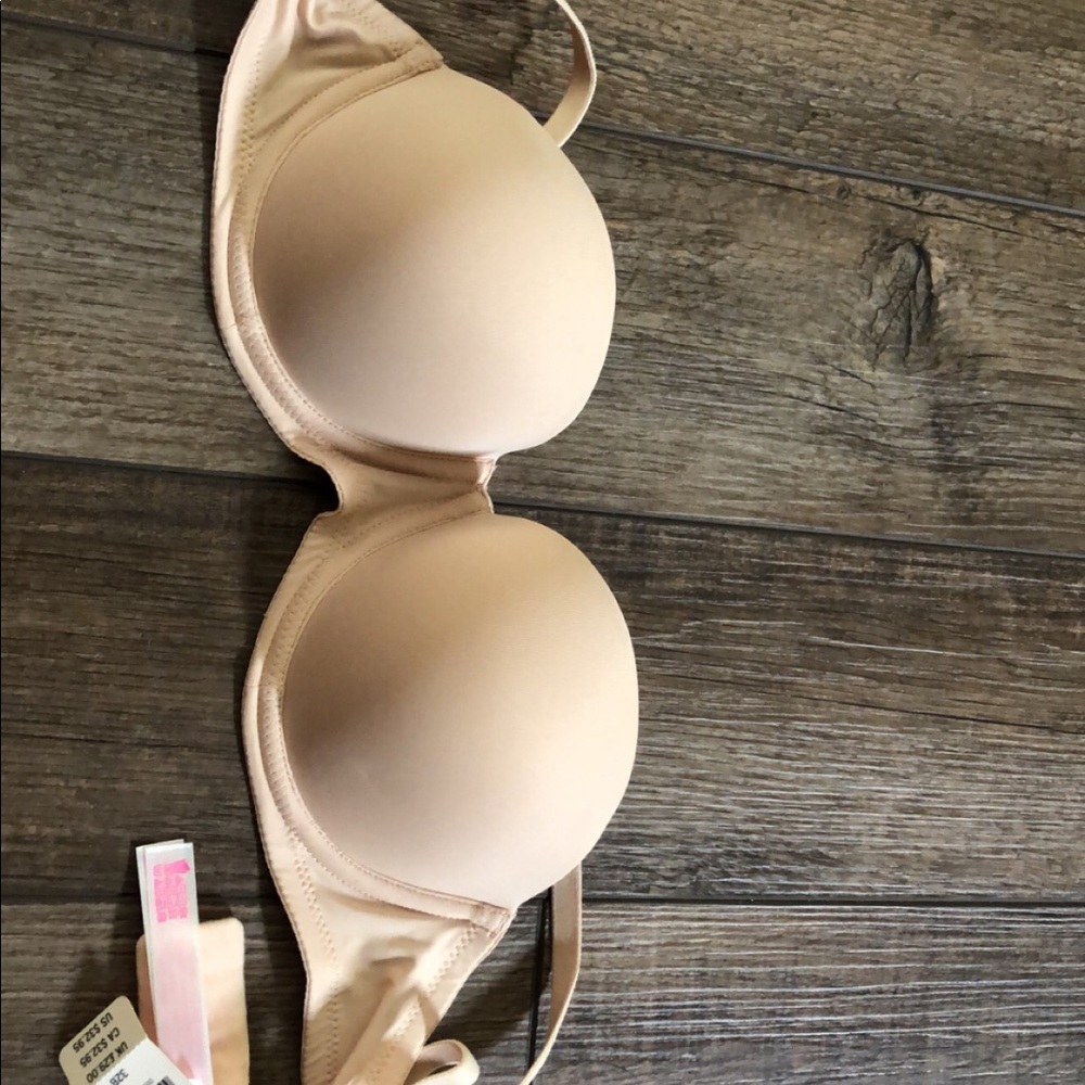 strapless push up bra. NEW WTH TAGS